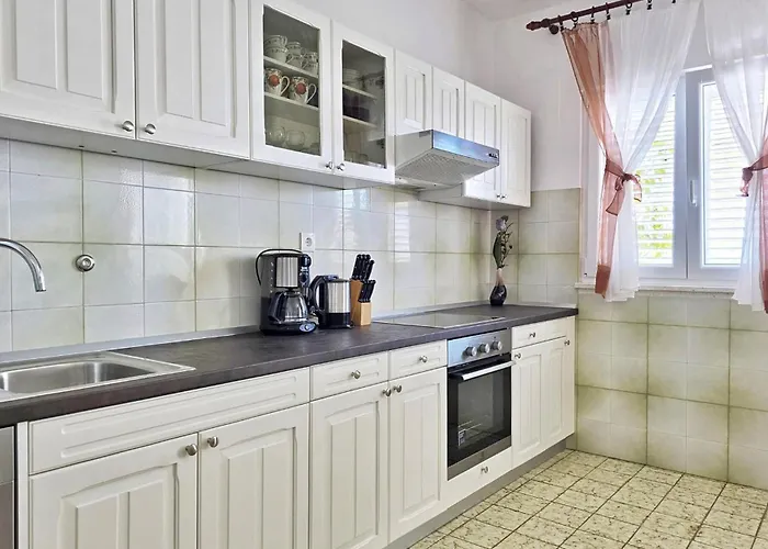 Apartment Put Mocila VI Apartman Milna (Brac)