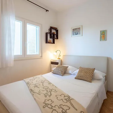 Put Mocila Vi Apartman Otok Mrduja