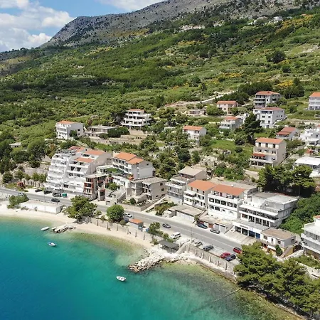 Put Mocila Vi * Milna (Brac)