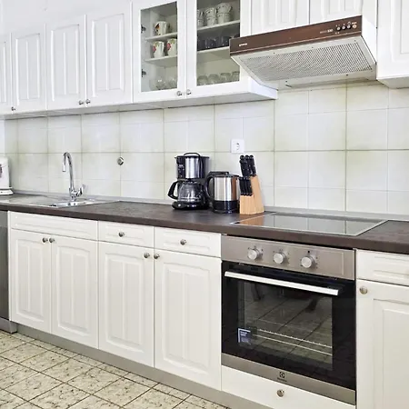 Put Mocila Vi * Milna (Brac)